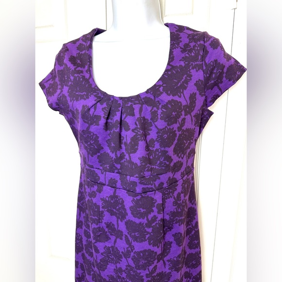 New BODEN Uptown Jersey Sheath Dress Purple Floral Pleated Neckline Shift Work - Picture 3 of 9